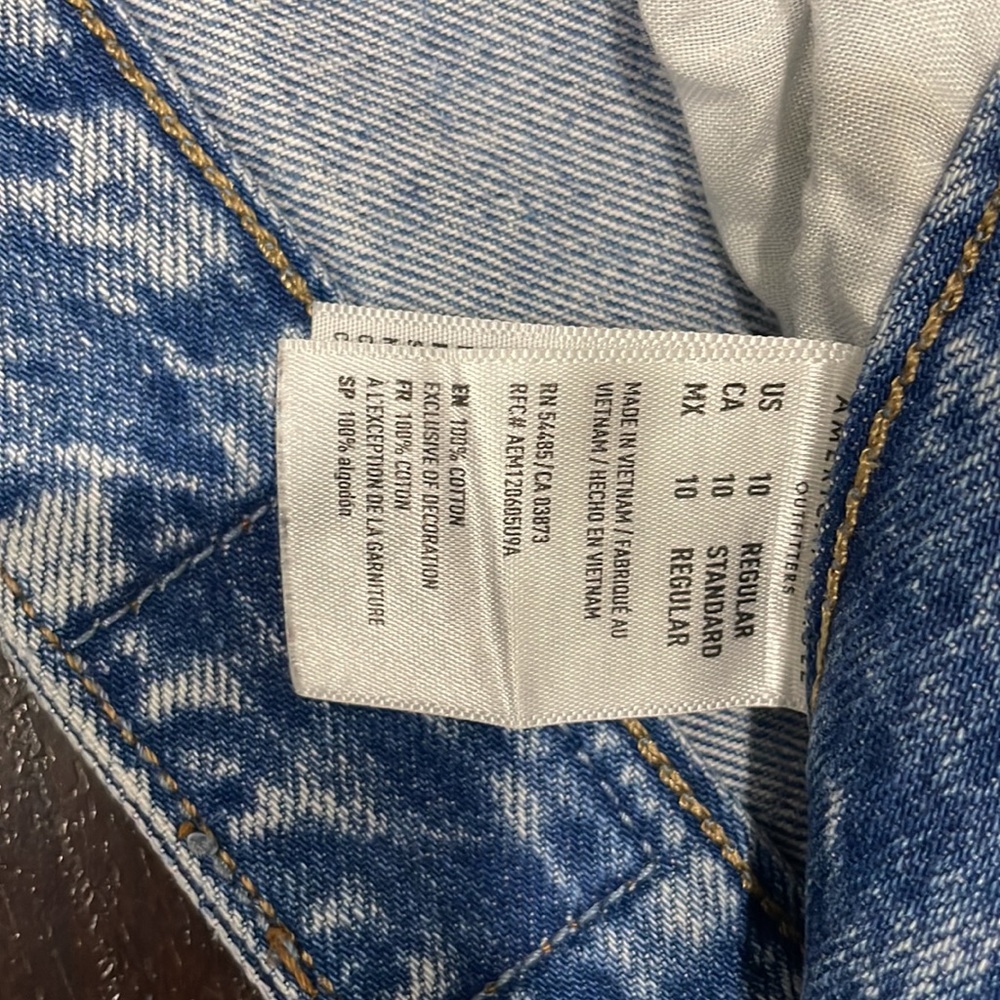 Curvy Mom Jean Distressed - Picture 4 of 5